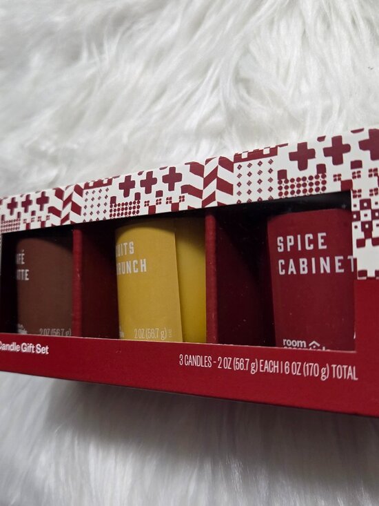 Room Essentials Glass Jar Candle Set - Picture 3 of 5